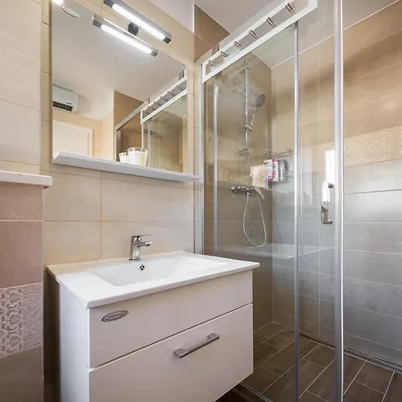 Cindro With Terrace * Spalato