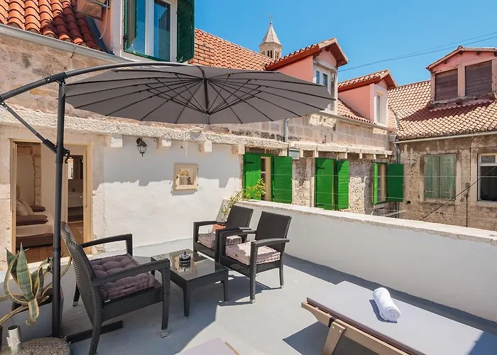 Lägenhet Cindro With Terrace *