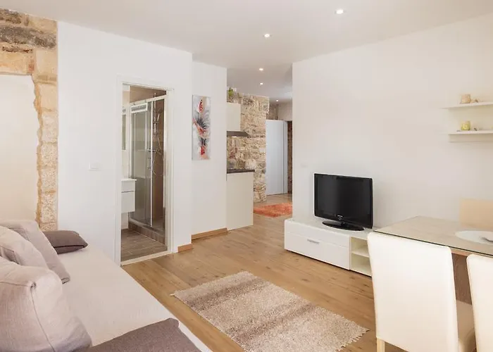 Lägenhet Cindro With Terrace *