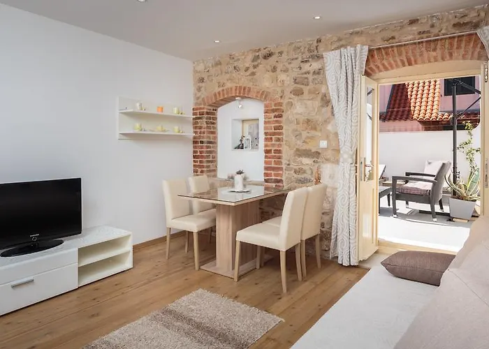 Cindro With Terrace Lägenhet *