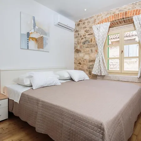 شقة Cindro With Terrace *